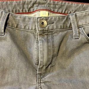 BANANA Republic Skinny Jeans - Gray and Size 28